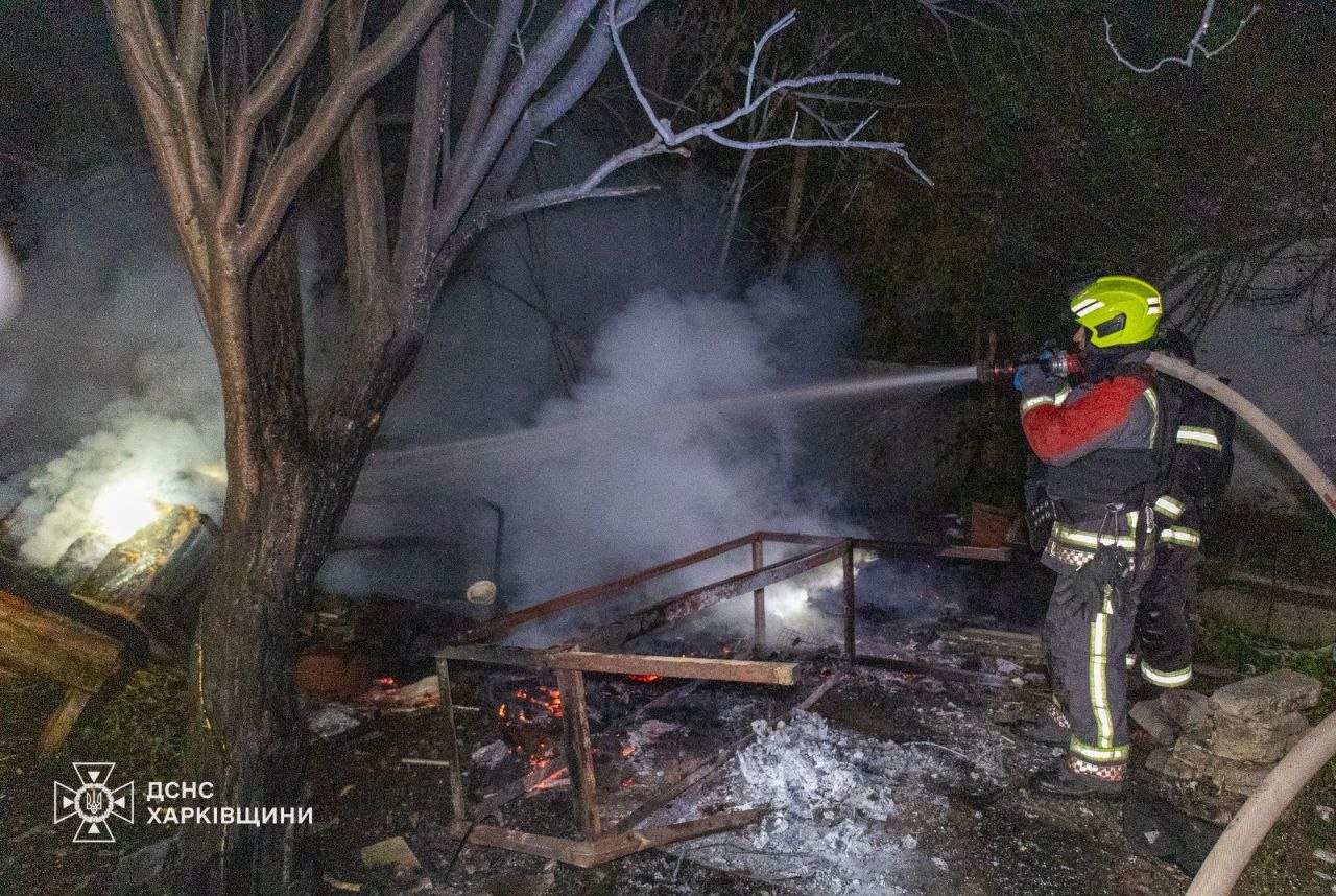 Росіяни атакували Центральний парк Харкова: з'явилися фото наслідків фото 1