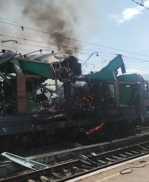 Ворожий дрон влучив у пасажирський поїзд на Дніпропетровщині фото 1