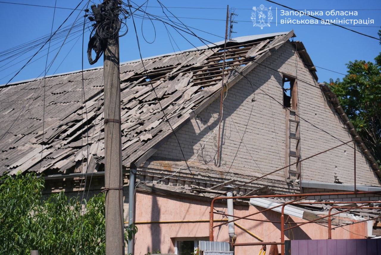 Окупанти скинули авіабомби на Запоріжжя: є поранені (фото) фото 4