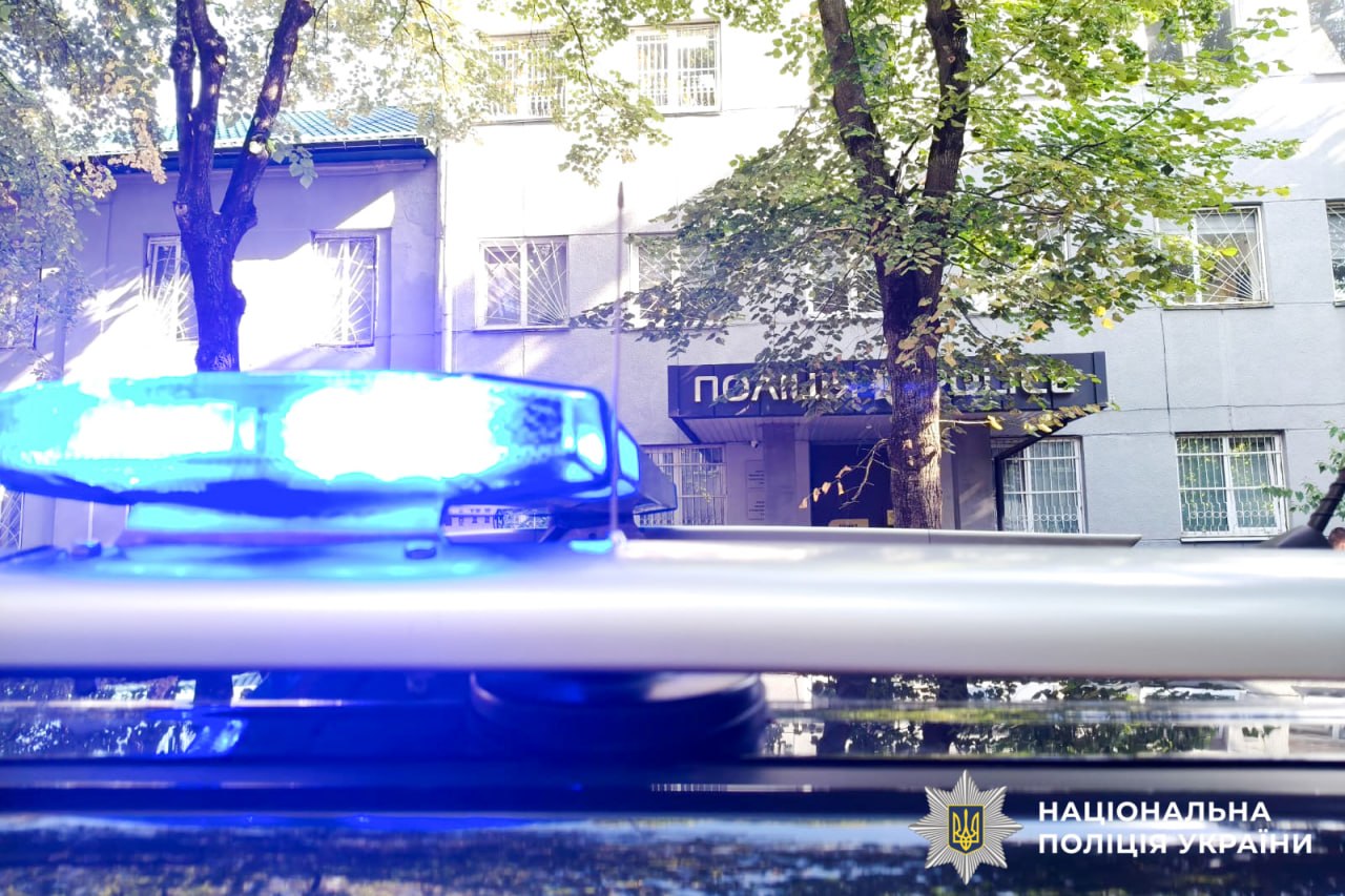 Рівне: у будівлі поліції стався вибух, є загиблий та поранені (фото) фото 1