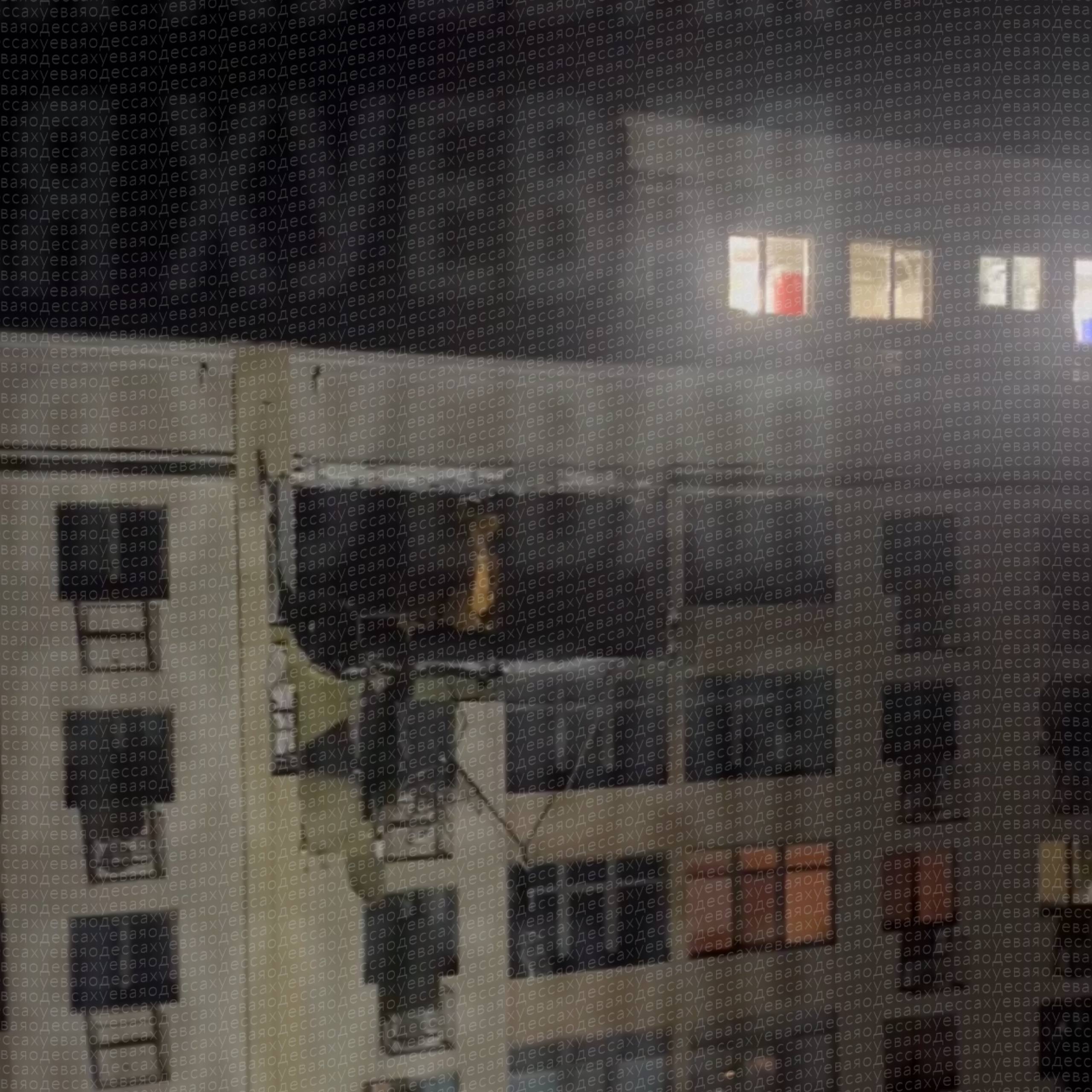 Росія вдарила по Одесі БпЛА, пошкоджено будинок  фото 1