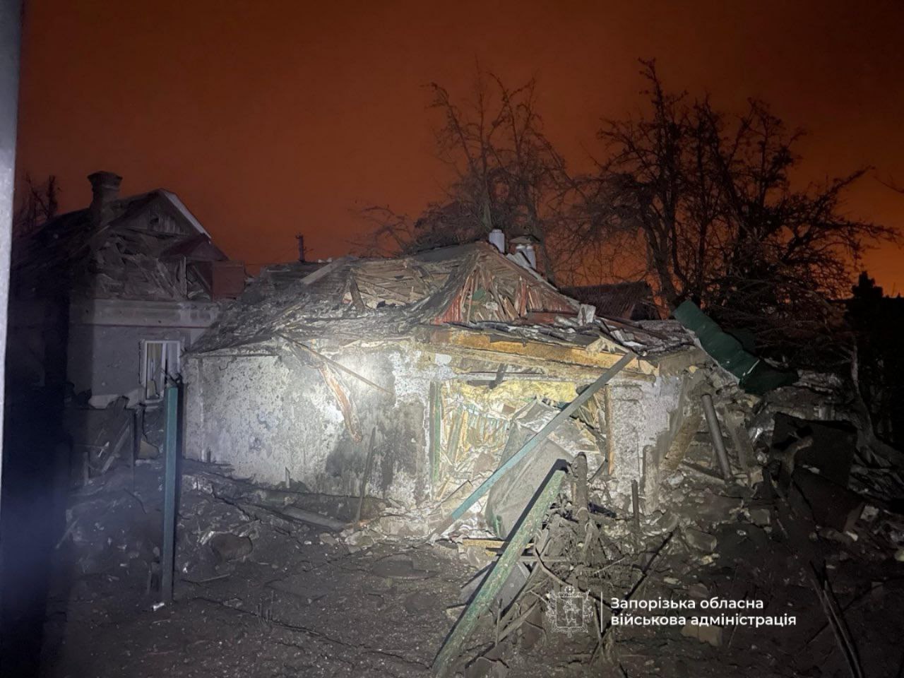 Росія атакувала безпілотниками Запоріжжя: постраждала людина, є руйнування  фото 3