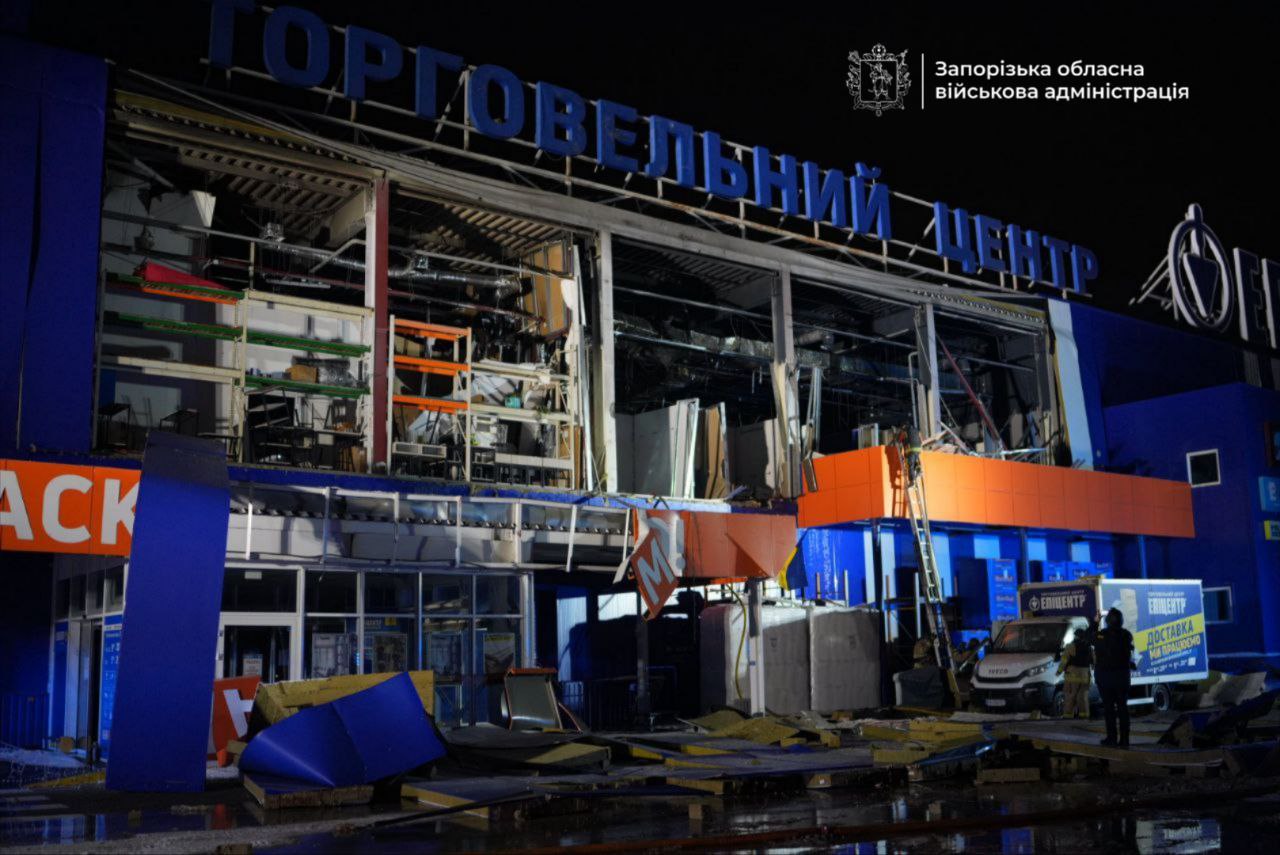 Вибухи на окупованій Донеччині, угода щодо Гренландії: головне за ніч  фото 1