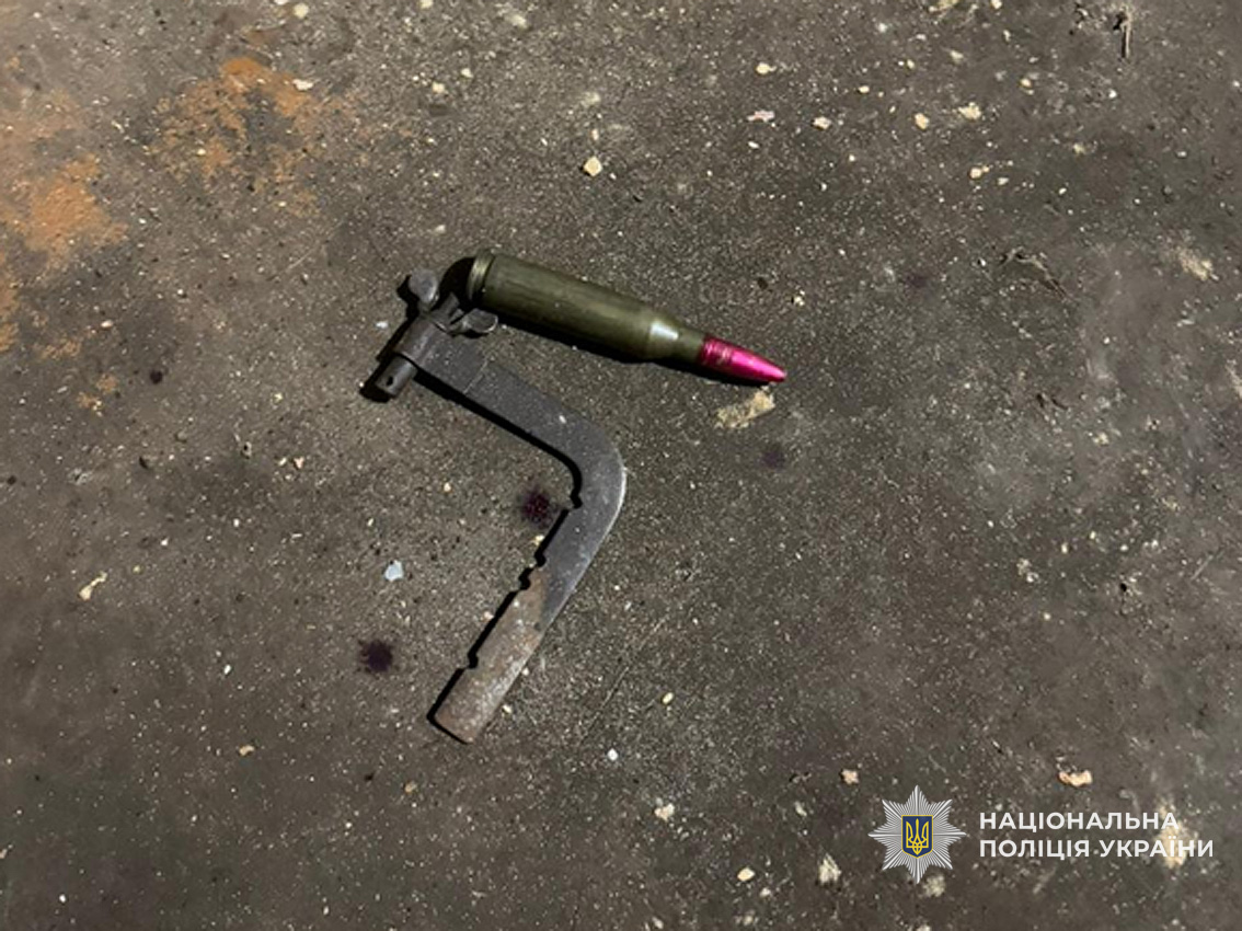 На Чернігівщині троє  дітей травмувались під час гри з боєприпасами: що відомо фото 2