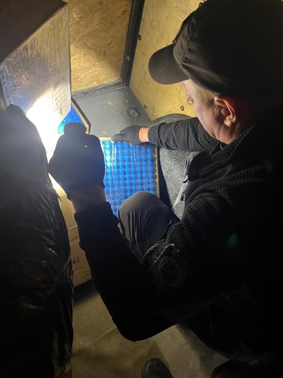 На Львівщині митники затримали велику партію незадекларованих акумуляторів із Варшави фото 1