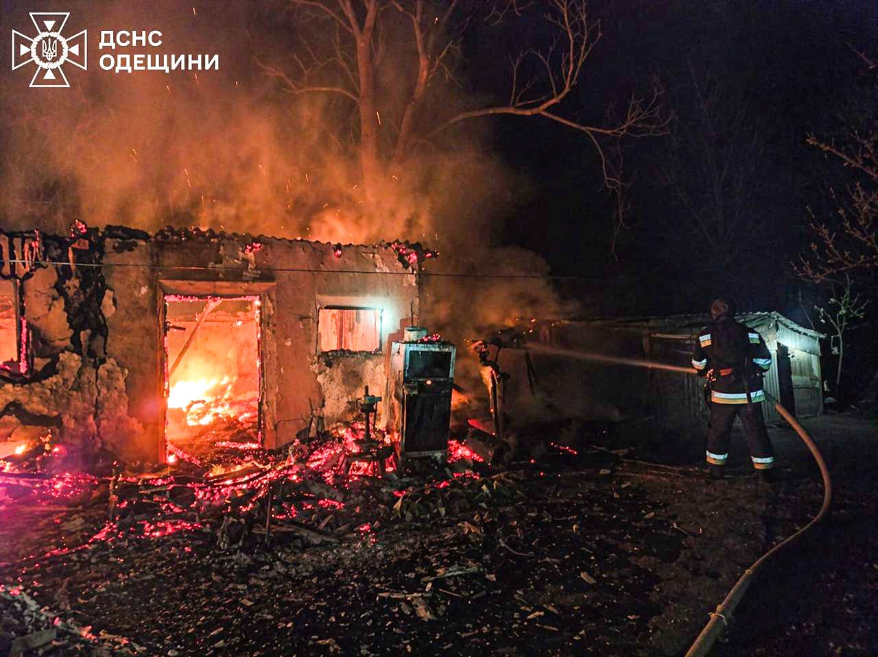 Нічна атака на Одещину: зруйновано житлові будинки, є постраждалі фото 2