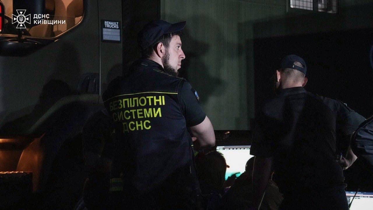 Масштабна пожежа в Зоні відчуження: вогонь охопив 1200 гектарів лісу фото 1