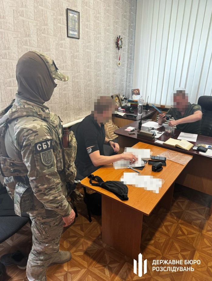 Інспектора затримали «на гарячому»