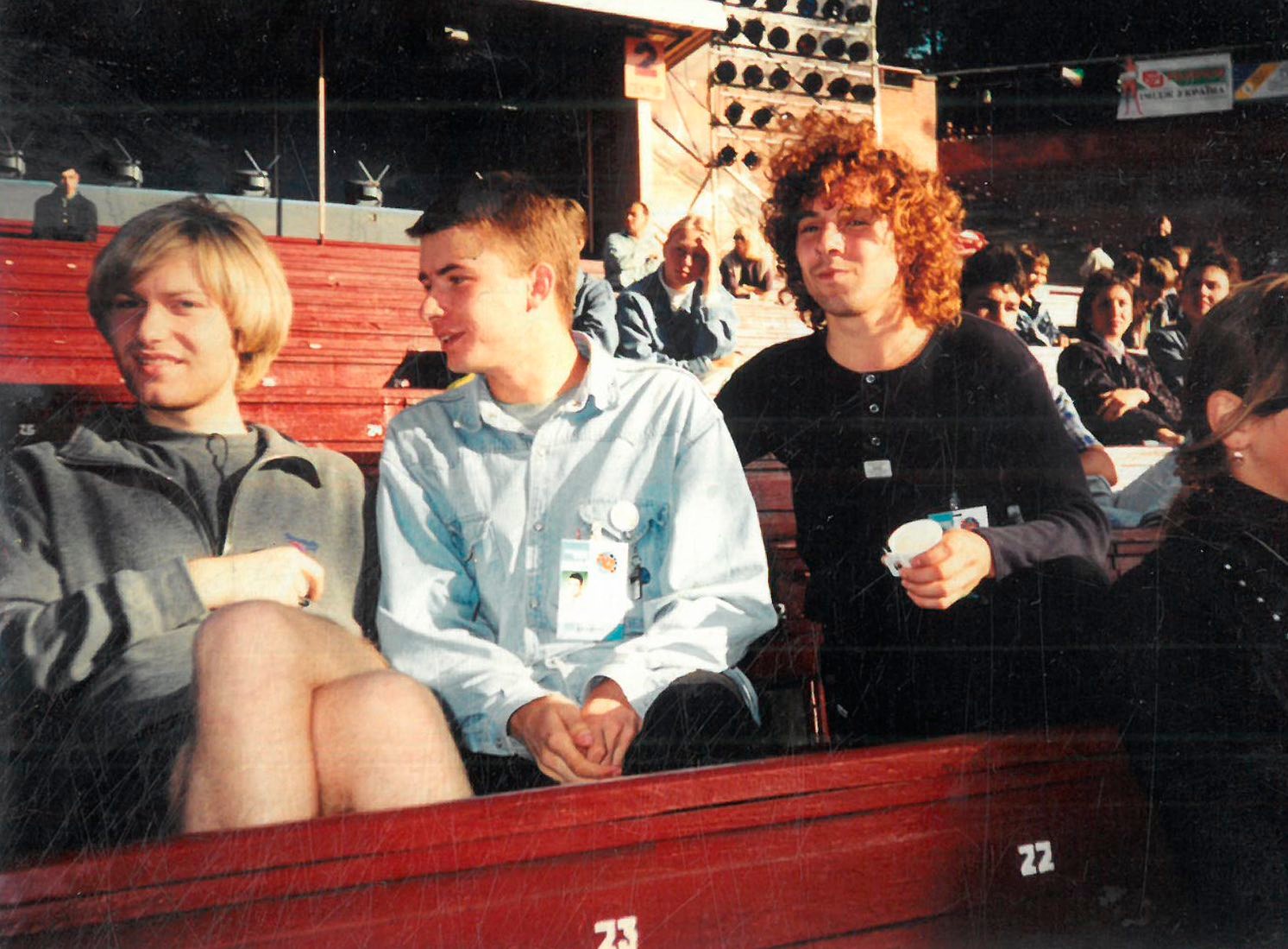 El Kravchuk (ліворуч) та Андрій Данилко (в центрі) з приятелем