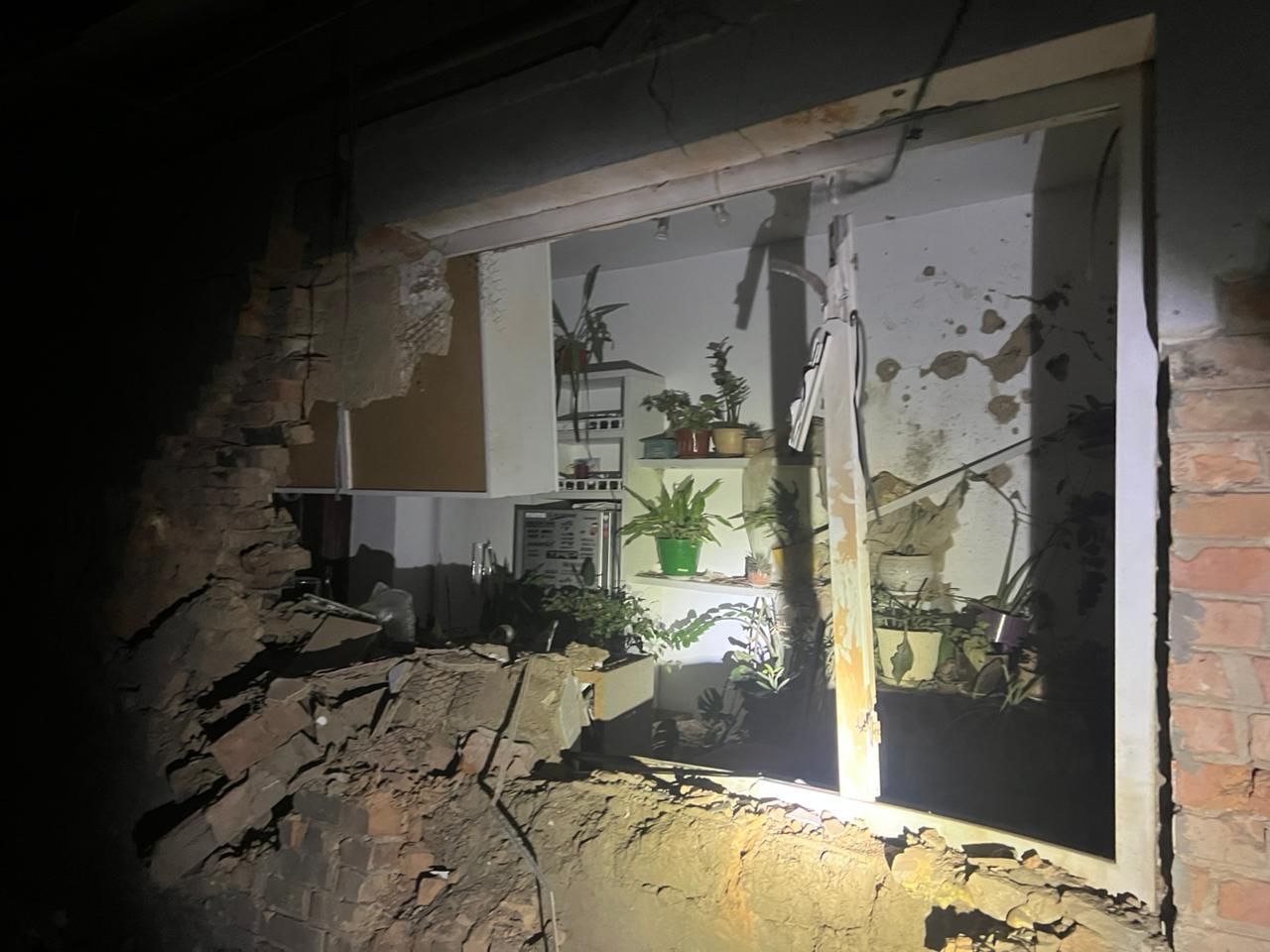 Росіяни обстріляли Нікопольщину артилерією та дронами