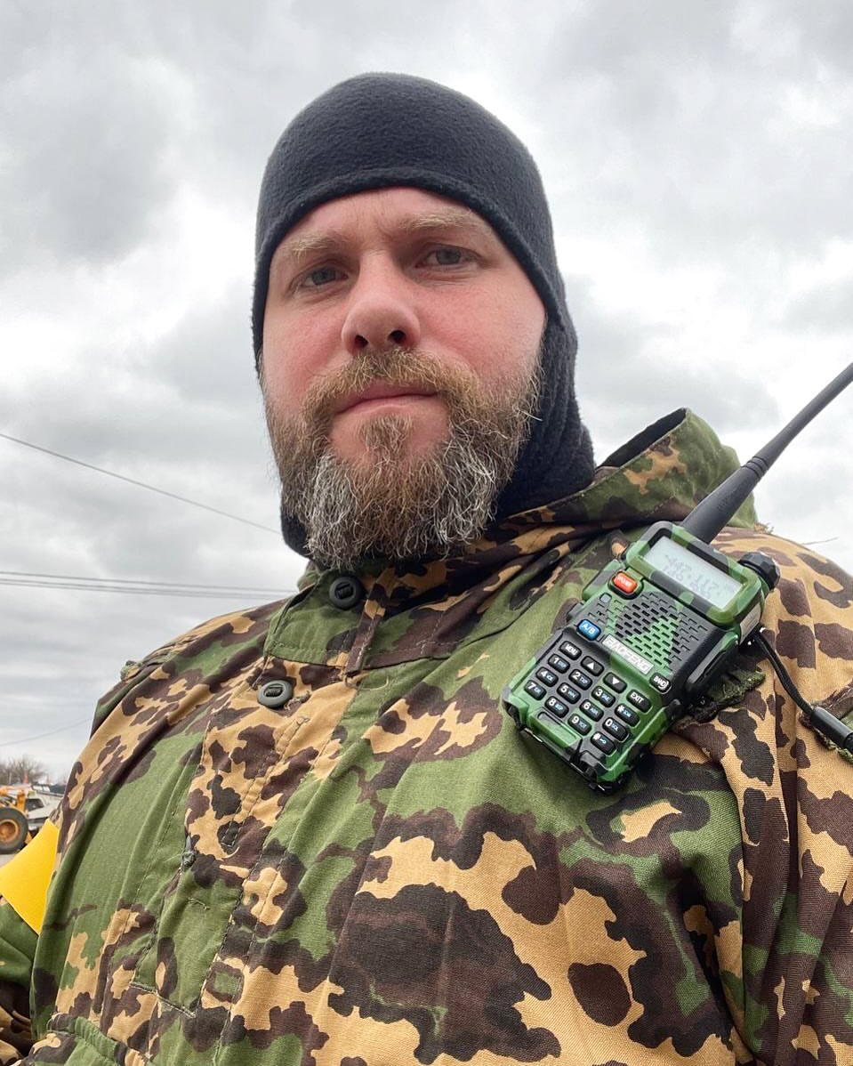 Актор-воїн Ращук розповів про батька, який перебуває в окупованому Маріуполі фото 2