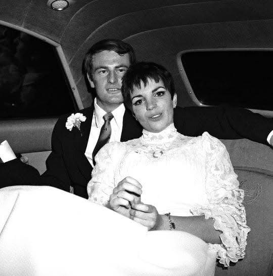 Лайза Мінеллі була одружена з Пітером Аленом 