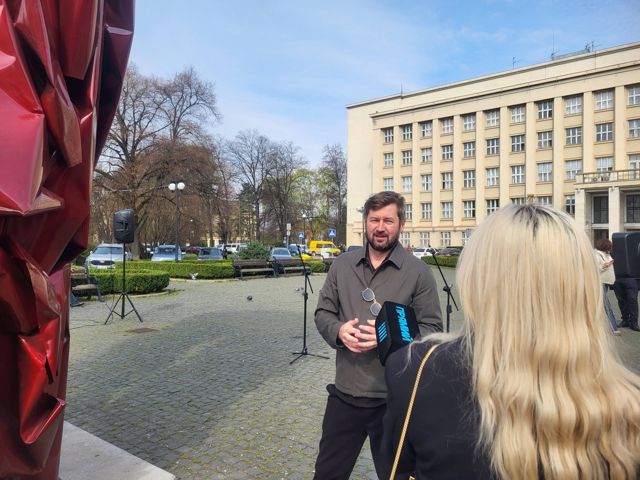 Михайло Деяка розповів, які кошти пішли на створення його скульптури