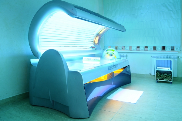 Солярій вважають одним зі найбільш небезпечних чинників розвитку найагрествгішоного виду раку шкіри