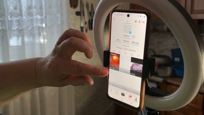Господиня з Волині веде свій блог у TikTok та проводить прямі трансляції