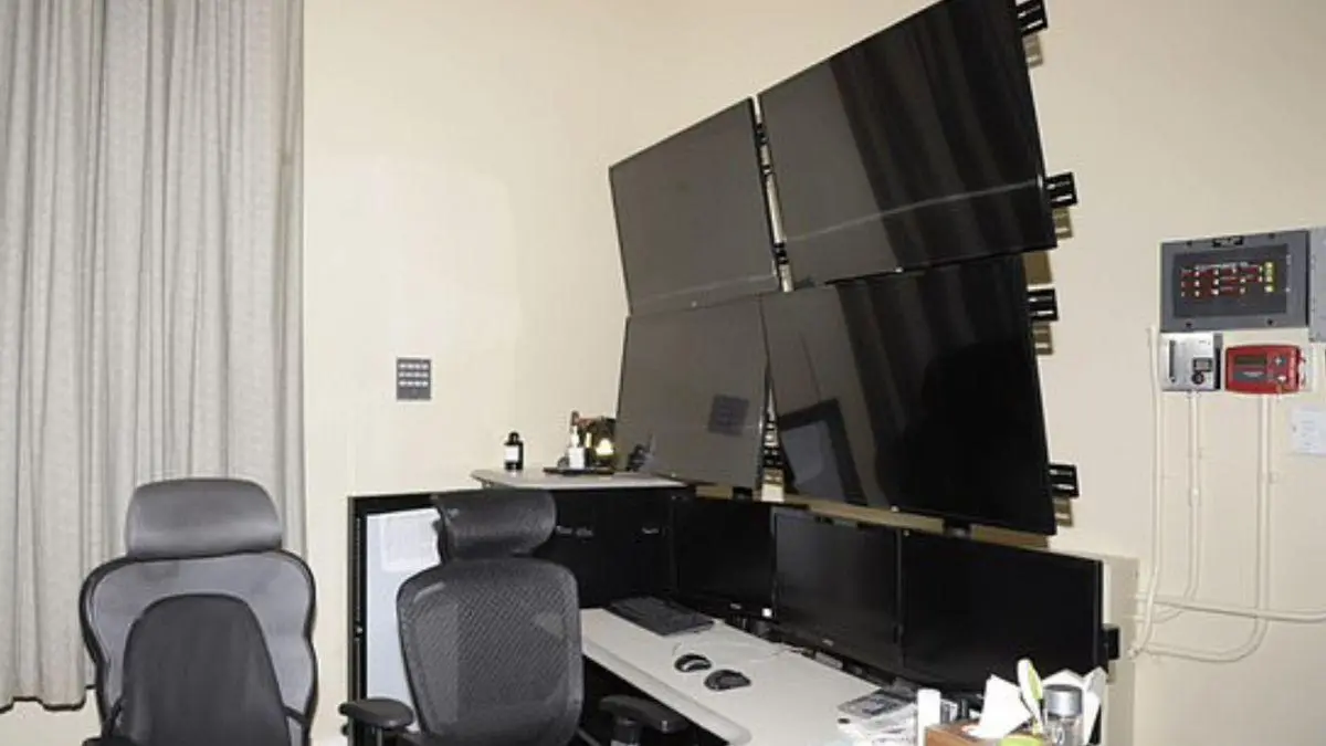 Файли Епштейна. Мін’юст США оприлюднив фото «шпигунської кімнати» злочинця