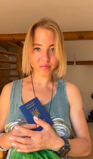 Блогерка з Польщі публічно викинула український паспорт у смітник і спровокувала хейт (фото) фото 6