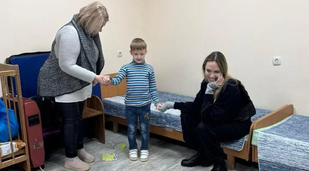Анджеліна Джолі поспілкувалася із дітьми з Херсону