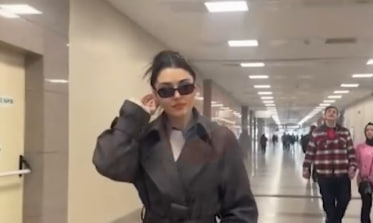 Ханде Ерчел затримали в в аеропорту Стамбула