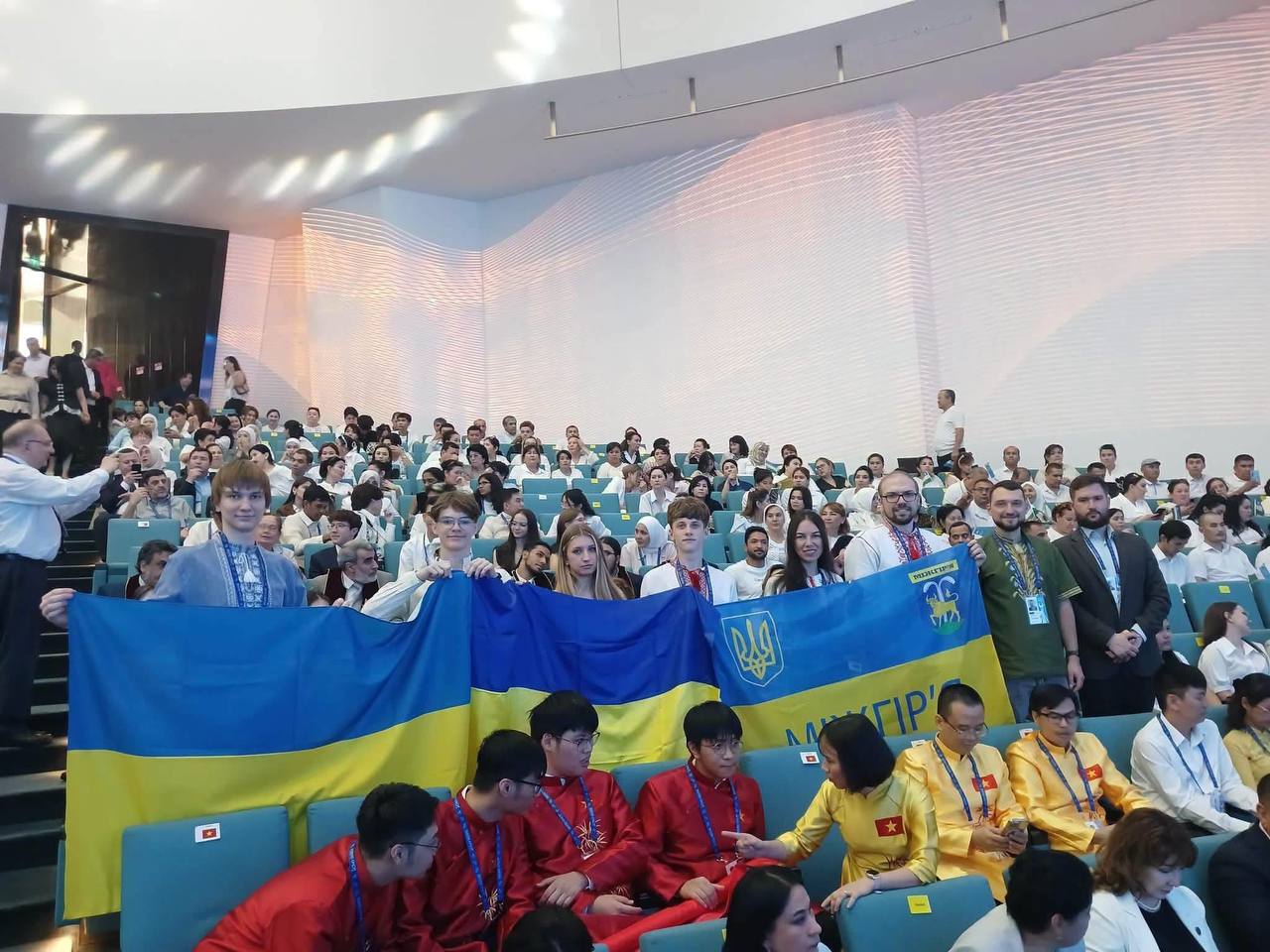Українські учні на Міжнародній хімічній олімпіаді в Узбекистані