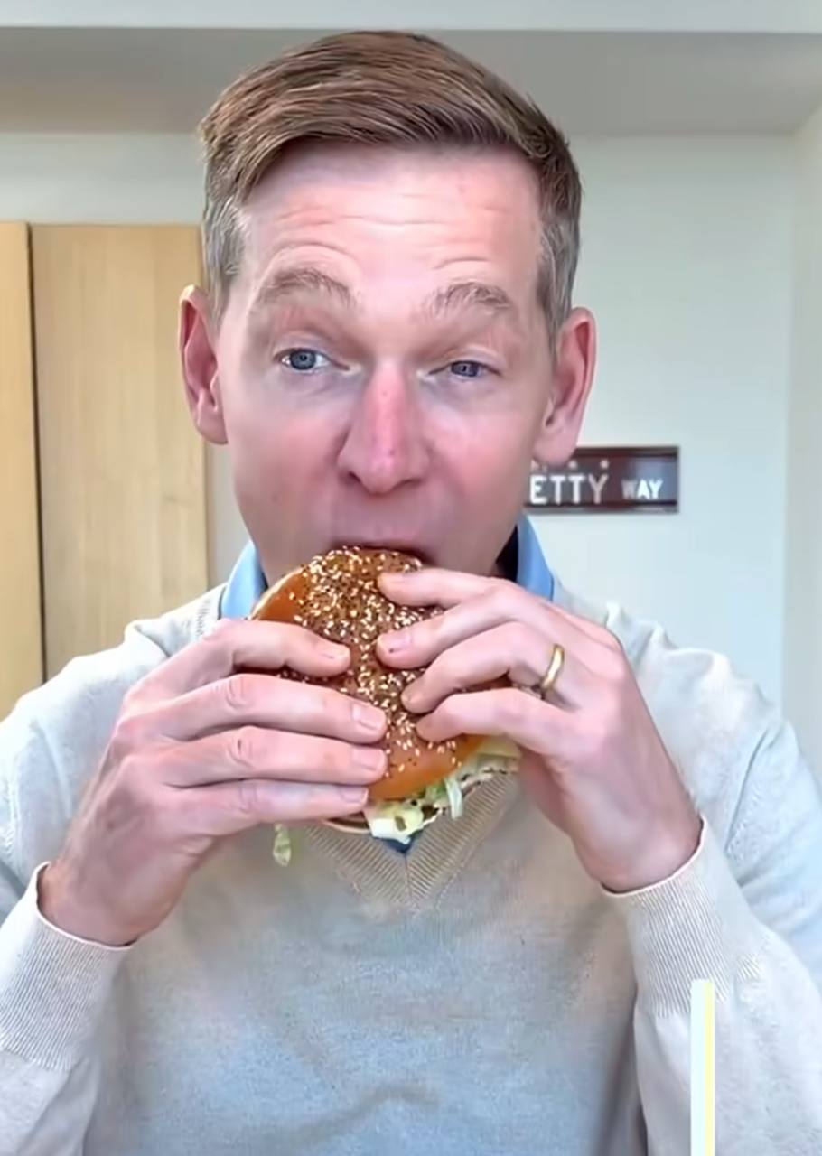 Мережа розкритикувала генерального директора McDonald’s Кріса Кемпчінскі