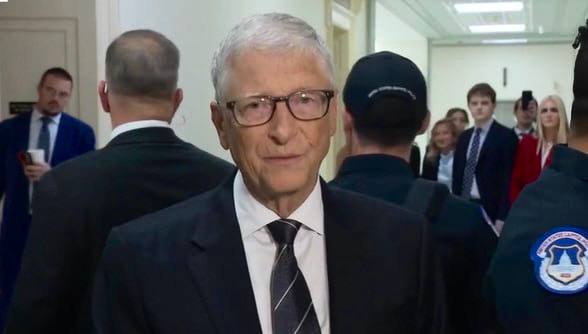 Білл Гейтс прокоментував свої зв’язки зі злочинцем Джеффрі Епштейном
