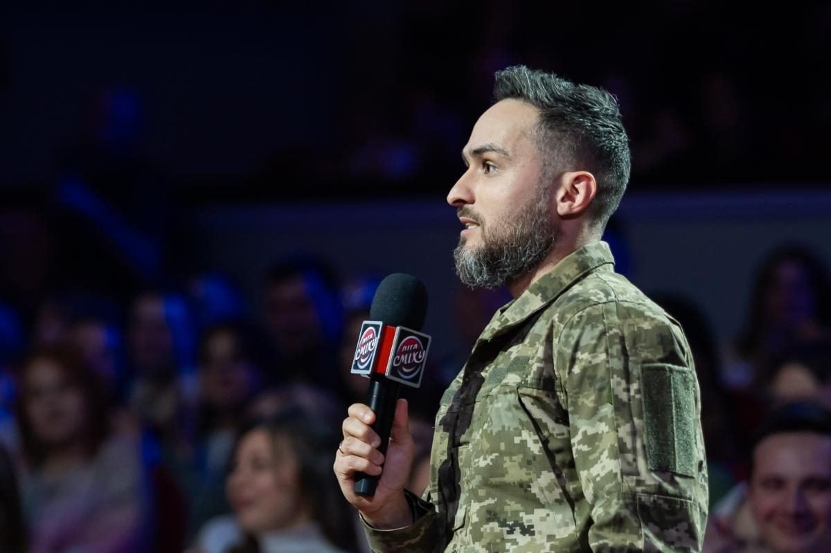 Дікусар, Агапітова, Хливнюк. Хто з українських зірок долучився до ЗСУ фото 11