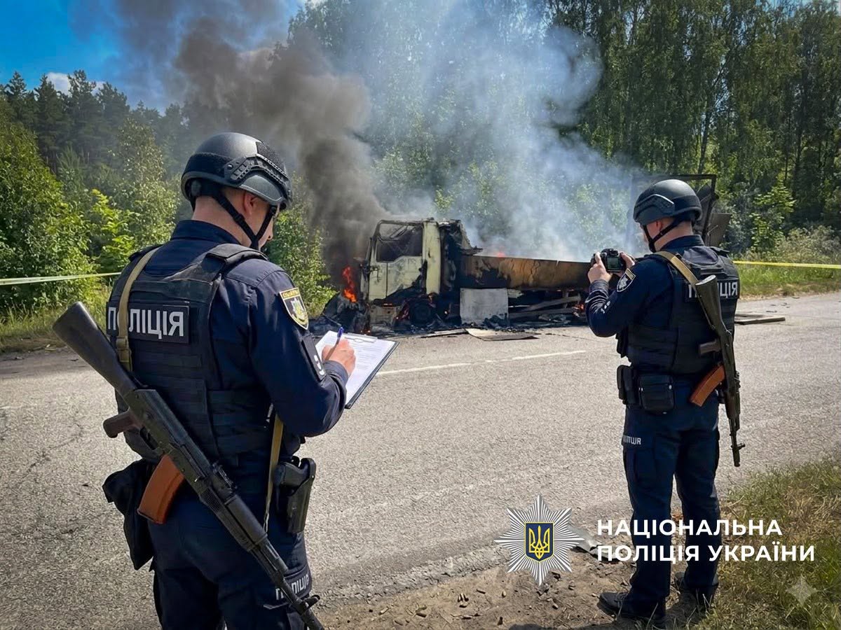 Дрони та артилерія атакували Сумщину: є загиблі та поранені фото 1