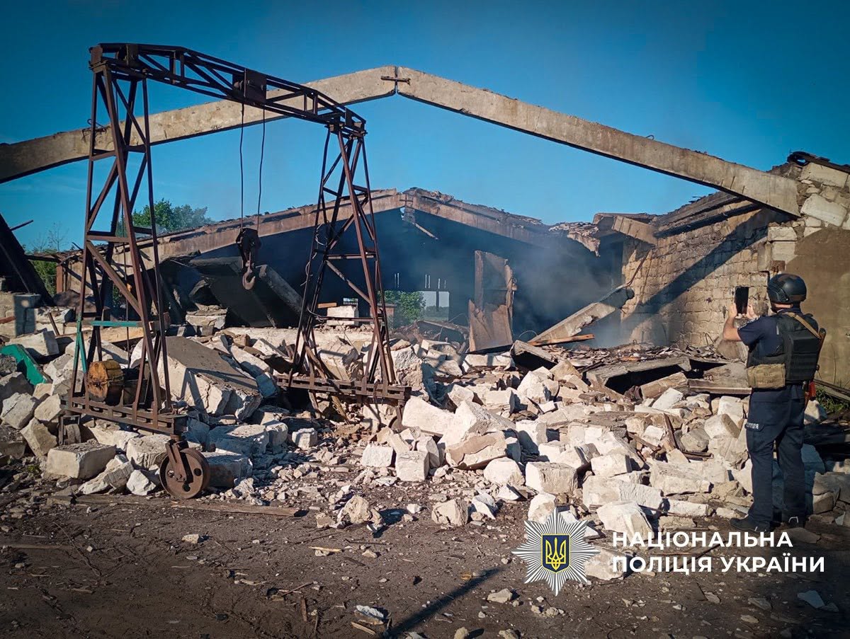 Дрони та артилерія атакували Сумщину: є загиблі та поранені фото 2