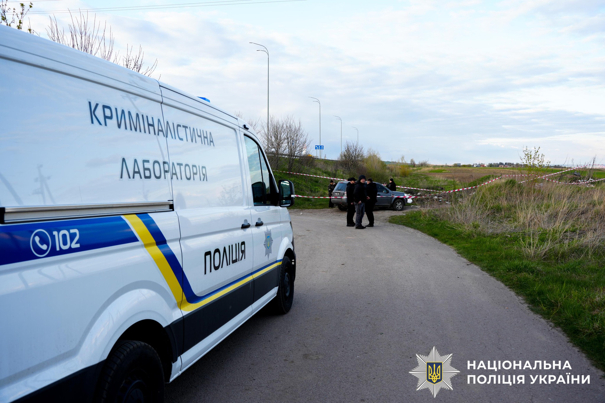 На Рівненщині чоловік відкрив вогонь по військових та поліції: є поранені фото 4