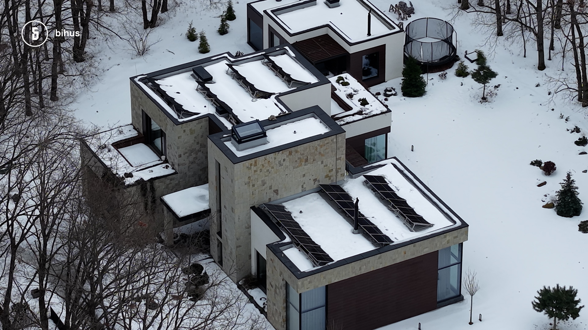 Родина керівника Рівненської АЕС має маєток під Києвом та автопарк BMW – розслідування фото 1