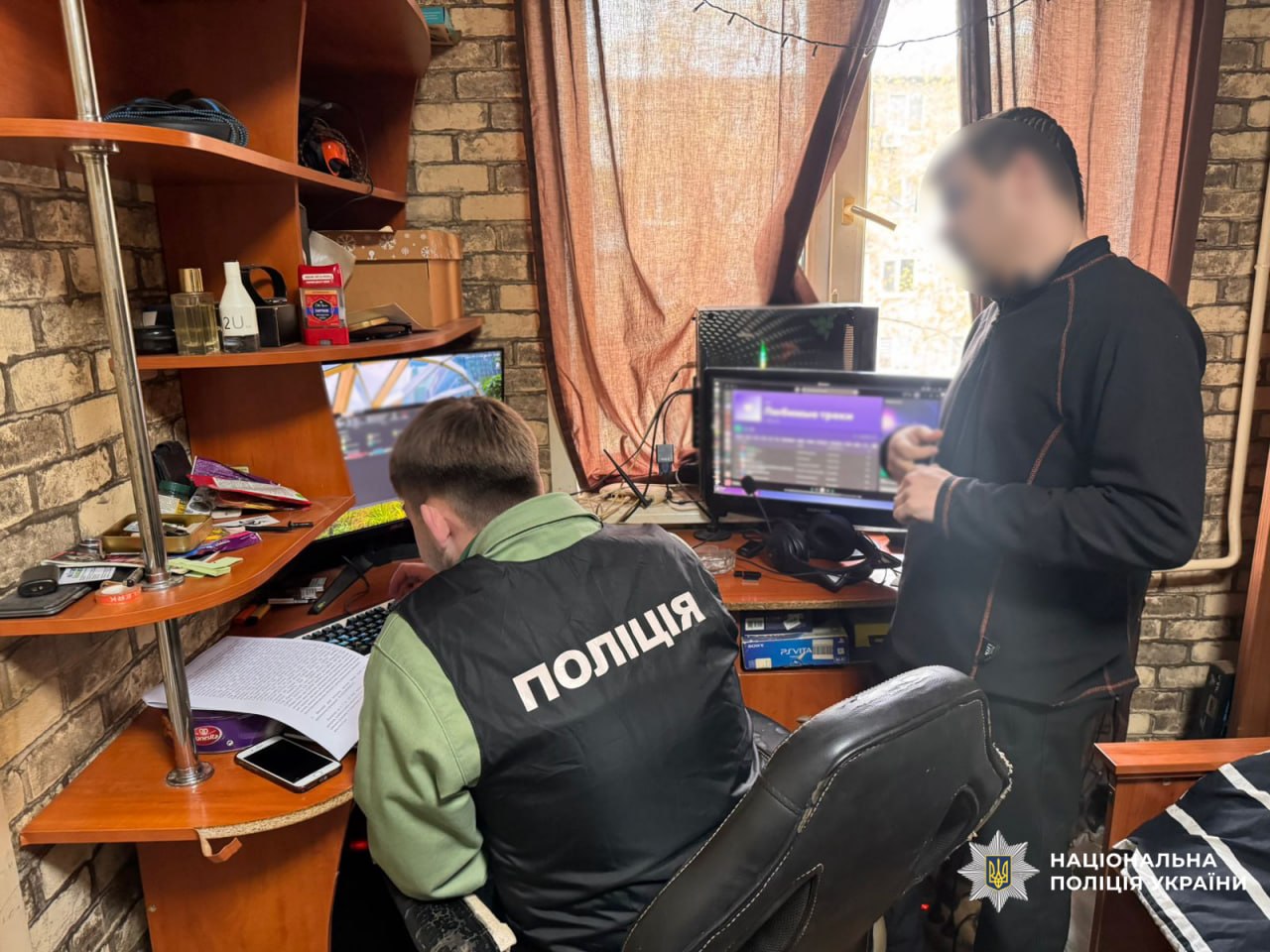 «Мертві» директори і сотні мільйонів гривень. Поліція викрила масштабну схему в оборонці фото 1