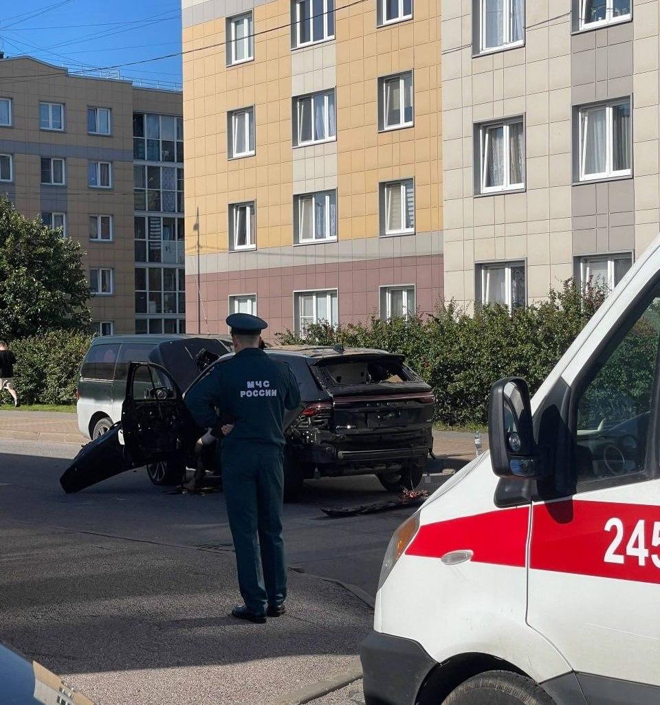 Авто підполковника вибухнуло в Петербурзі: військовий загинув (фото, відео) фото 2
