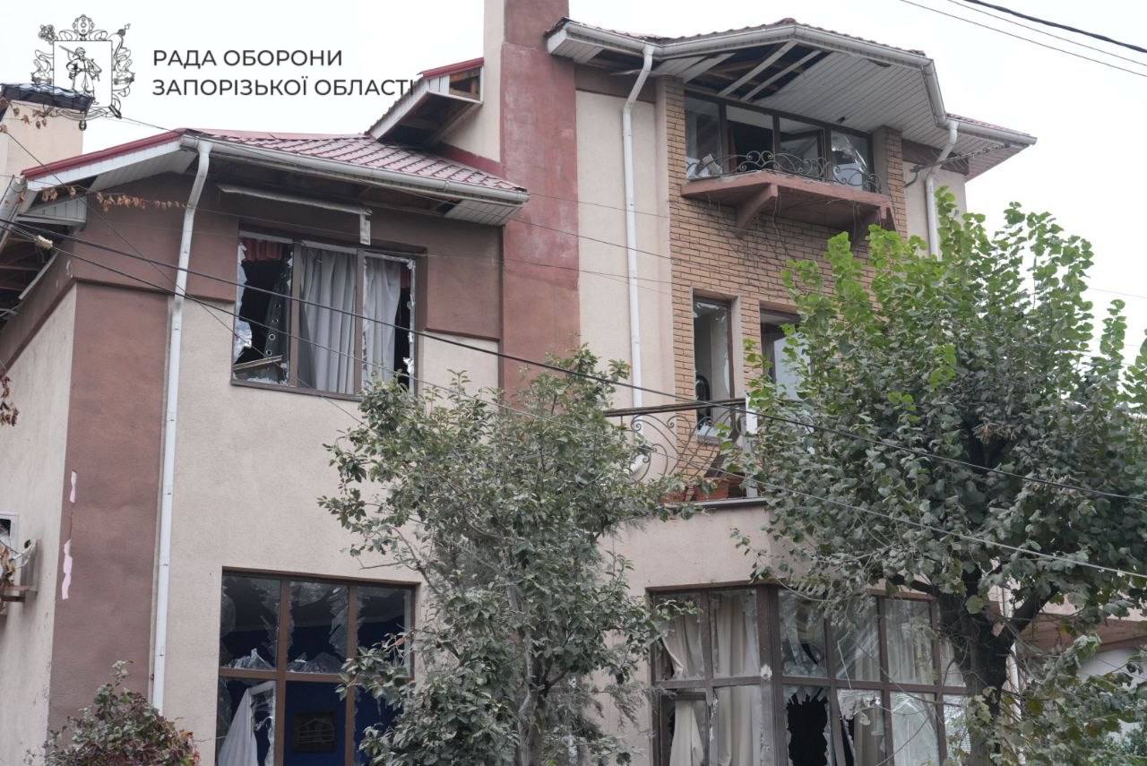 Російські окупанти вдарили по Запоріжжю: є тяжкопоранений фото 1