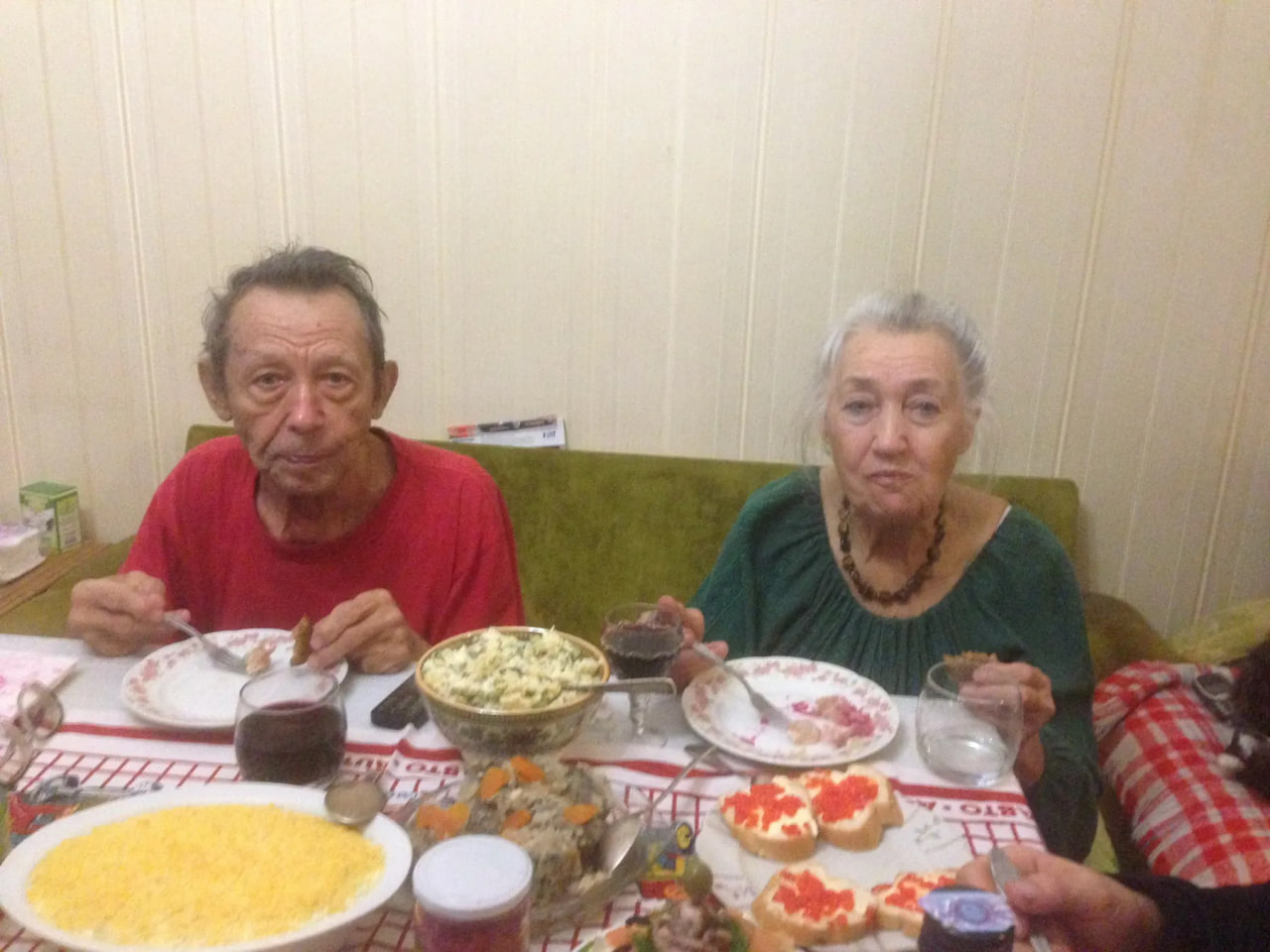 Ворожий удар знищив квартиру відомого українського конструктора: 91-річна дружина дивом вціліла (фото) фото 1