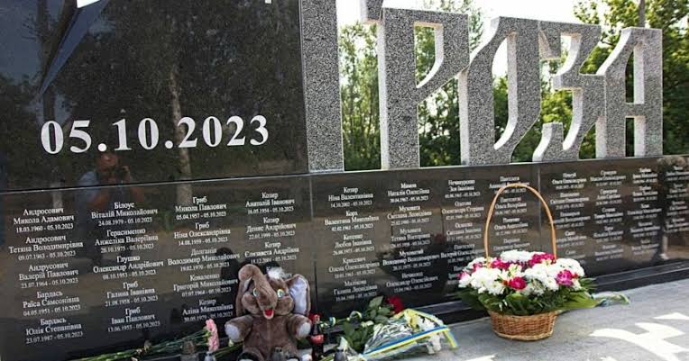 Трагедія в селі Гроза: слідство встановило весь ланцюг наказу про вбивство цивільних фото 1