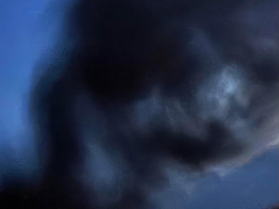 Ракетна атака на Київ: у місті пролунали вибухи, є постраждалі фото 3