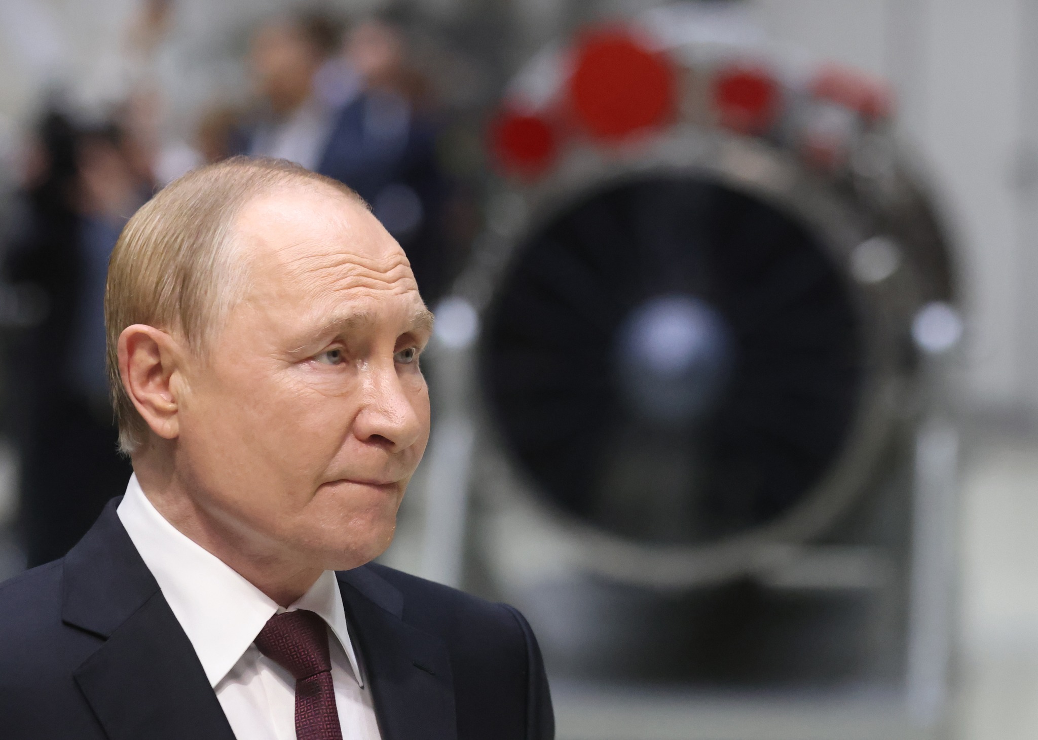 Масований удар по Сумах, Путін поставив дедлайн для захоплення Донбасу: головне за ніч 17 серпня фото 2