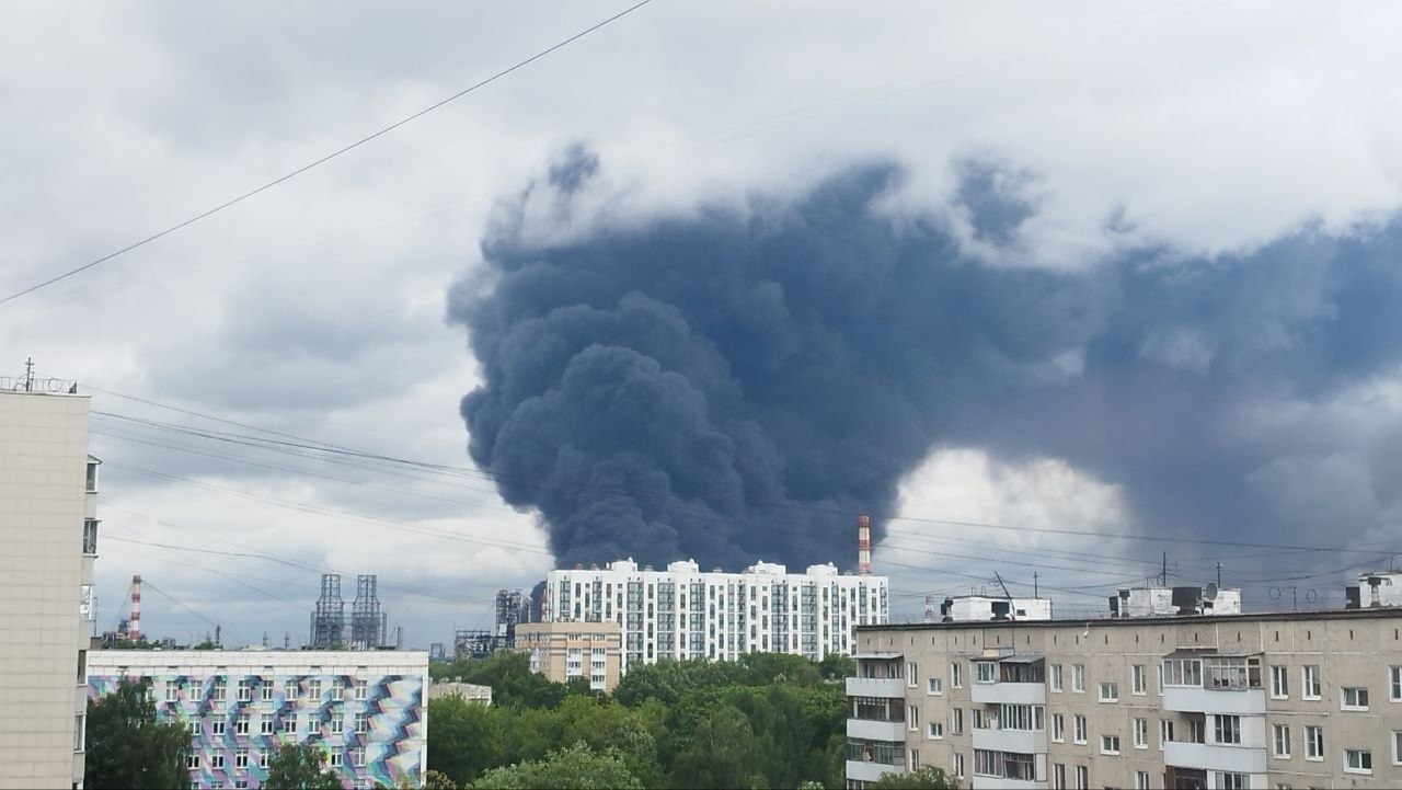 Найбільший НПЗ Москви знову зазнав атаки: що відомо про наслідки фото 1