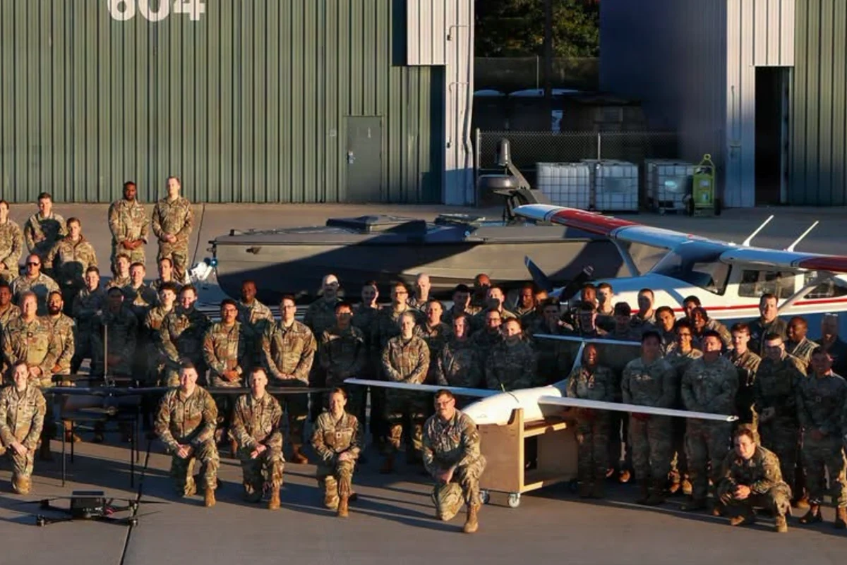 Солдати, призначені до 7-ї піхотної дивізії під час навчань Bayonet Quest 2026 в Альпені, штат Мічиган.