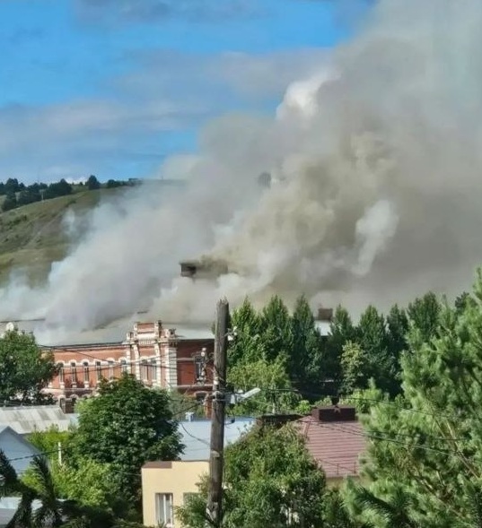 Під Саратовом палала військова академія окупантів