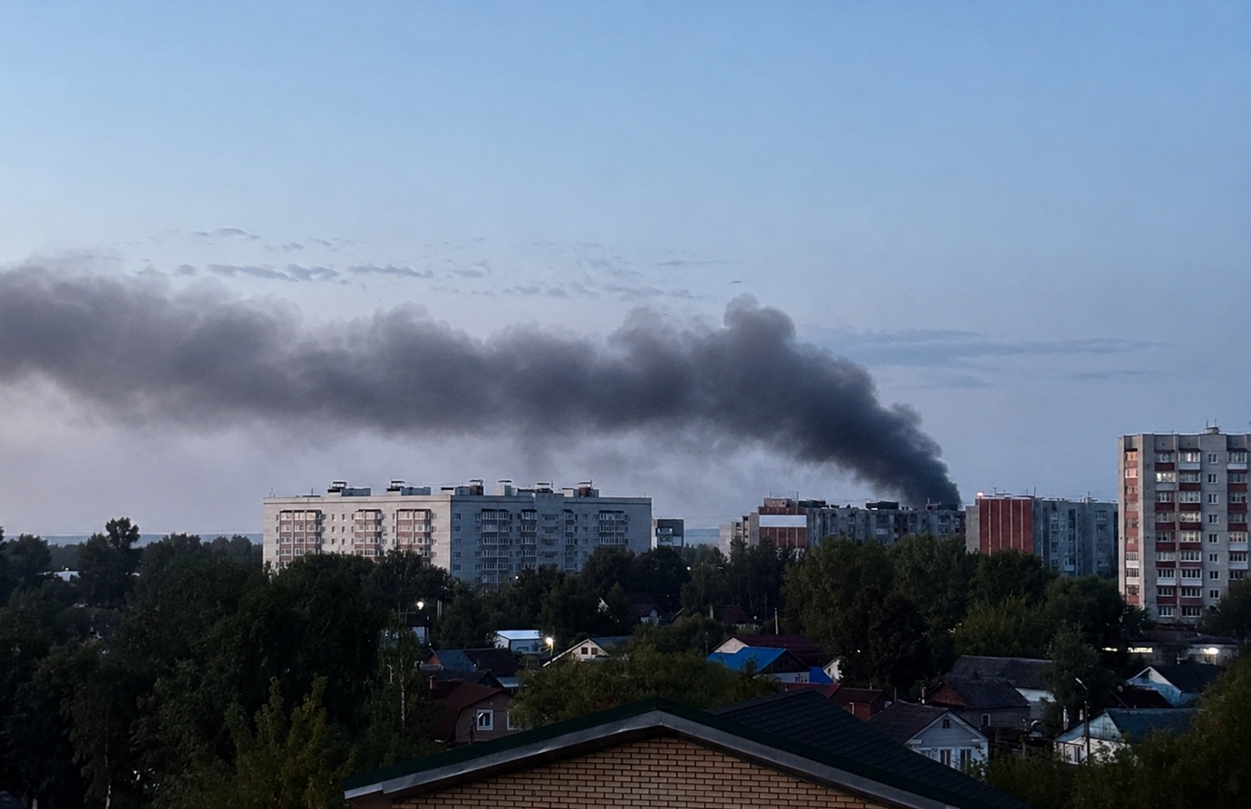 У Ярославлі повідомляють про удар по НПЗ