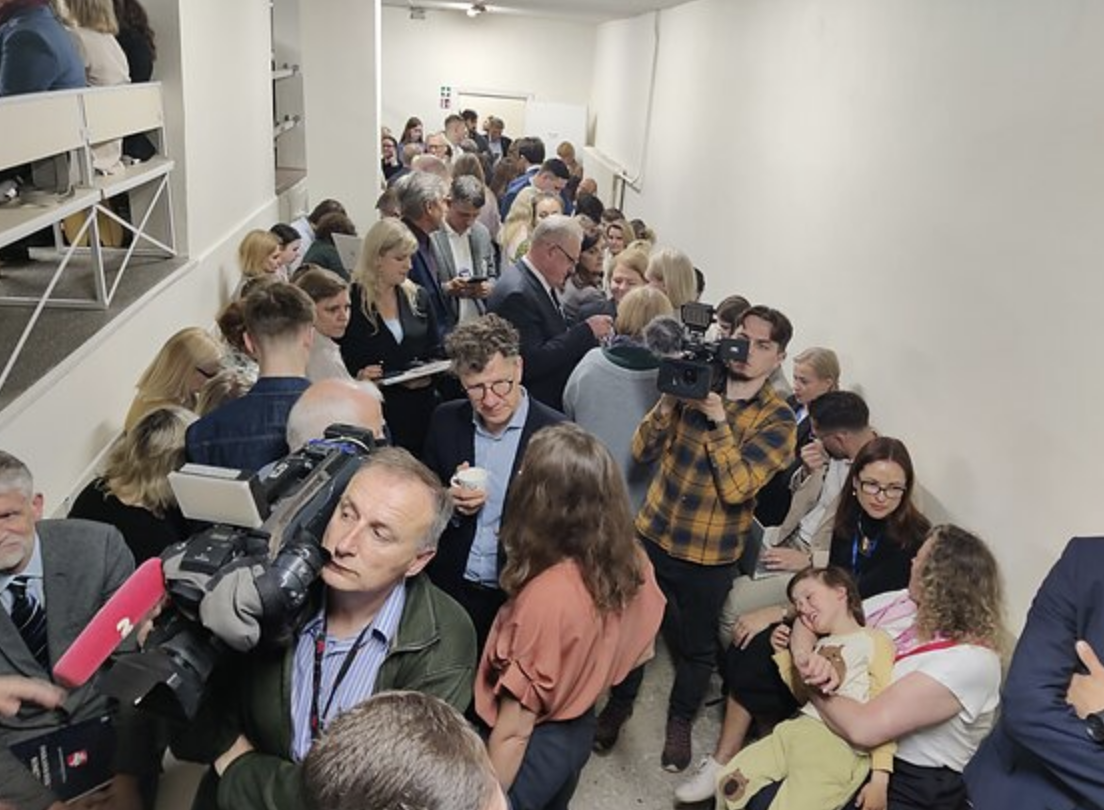 Укриття у будівлі Сейму Литви під час повітряної тривоги 