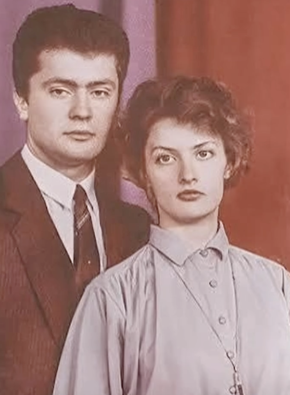 «Дорогий Петро Олексійовичу, тобі було лише 18». Дружина привітала Порошенка з днем народження архівними фото фото 1
