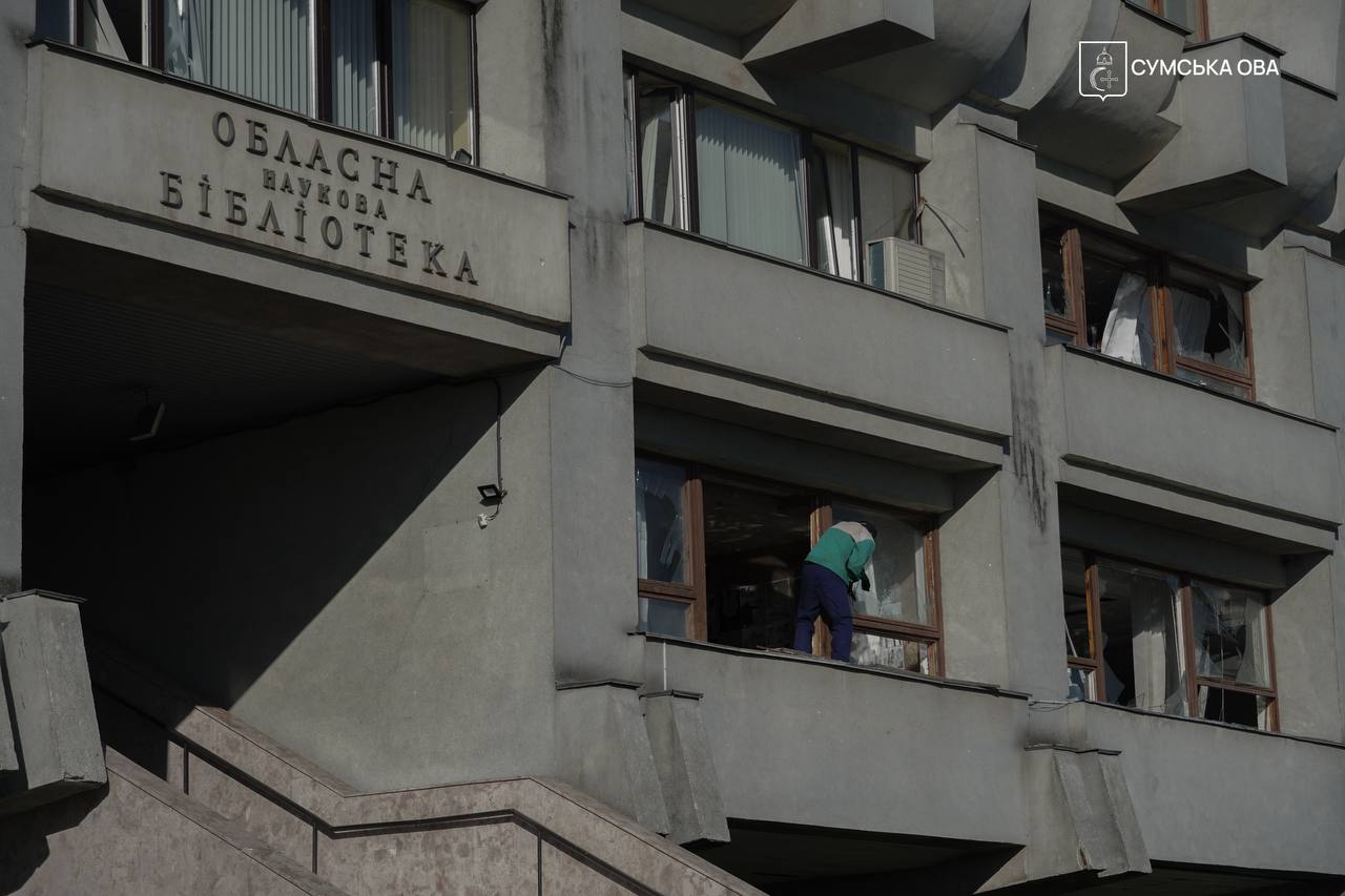 Вибуховою хвилею пошкоджені важливі для Сум культурні об’єкти