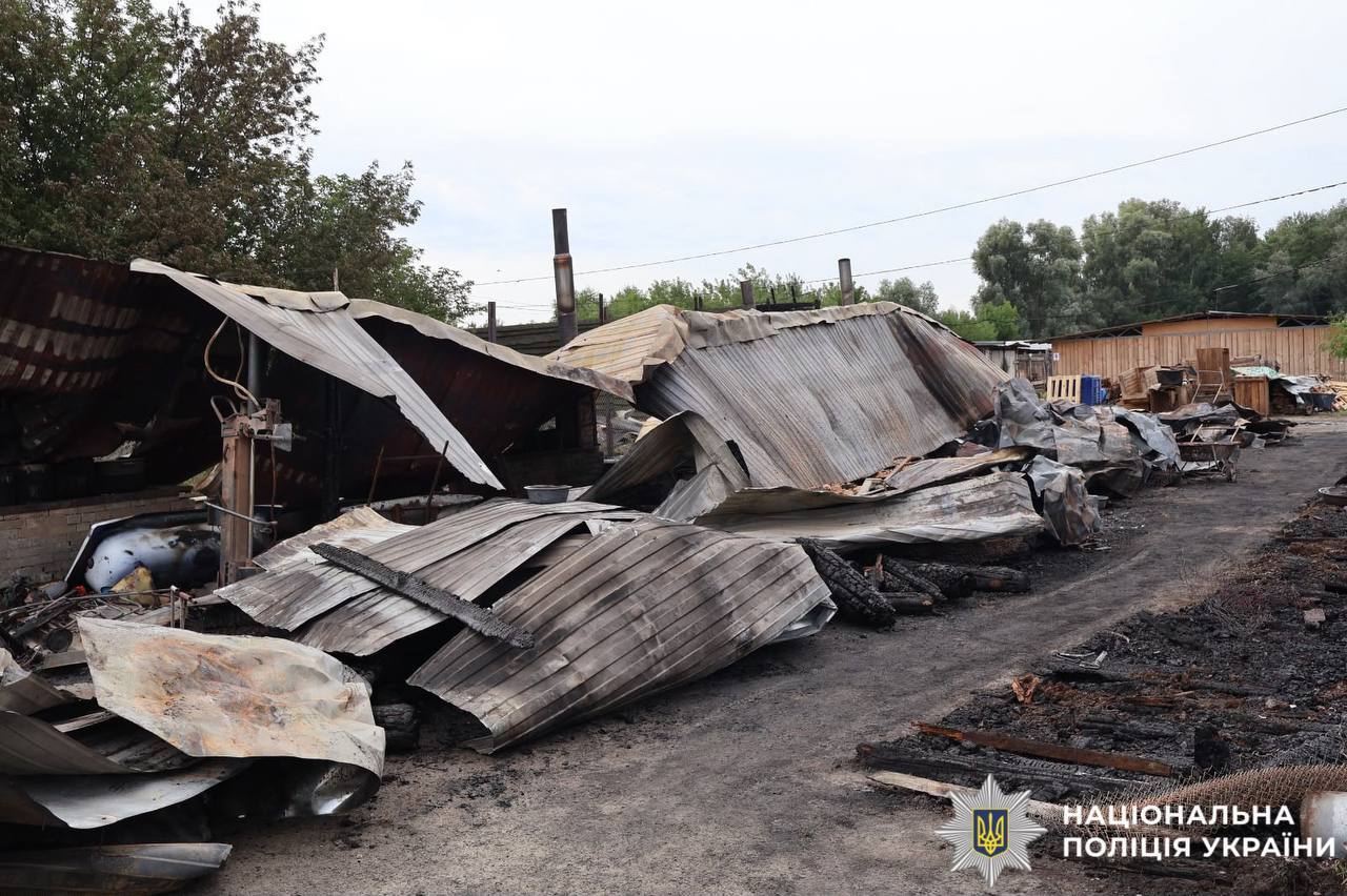Правоохоронці розслідують обставини пожежі