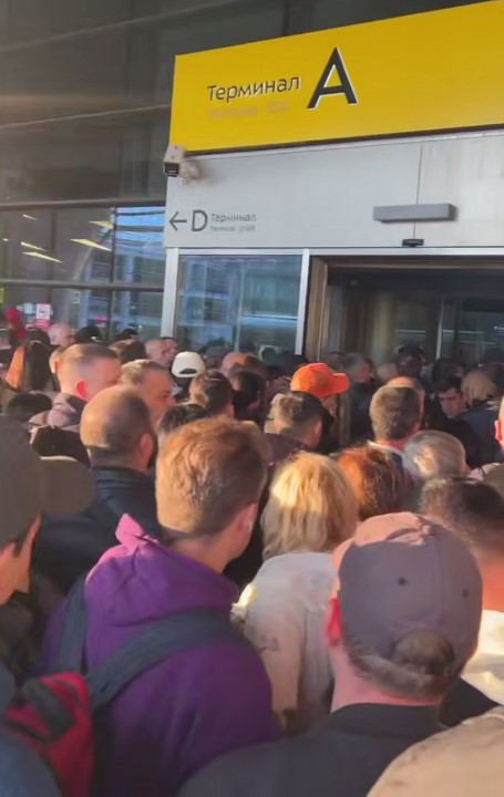 В аеропортах Москви почався колапс