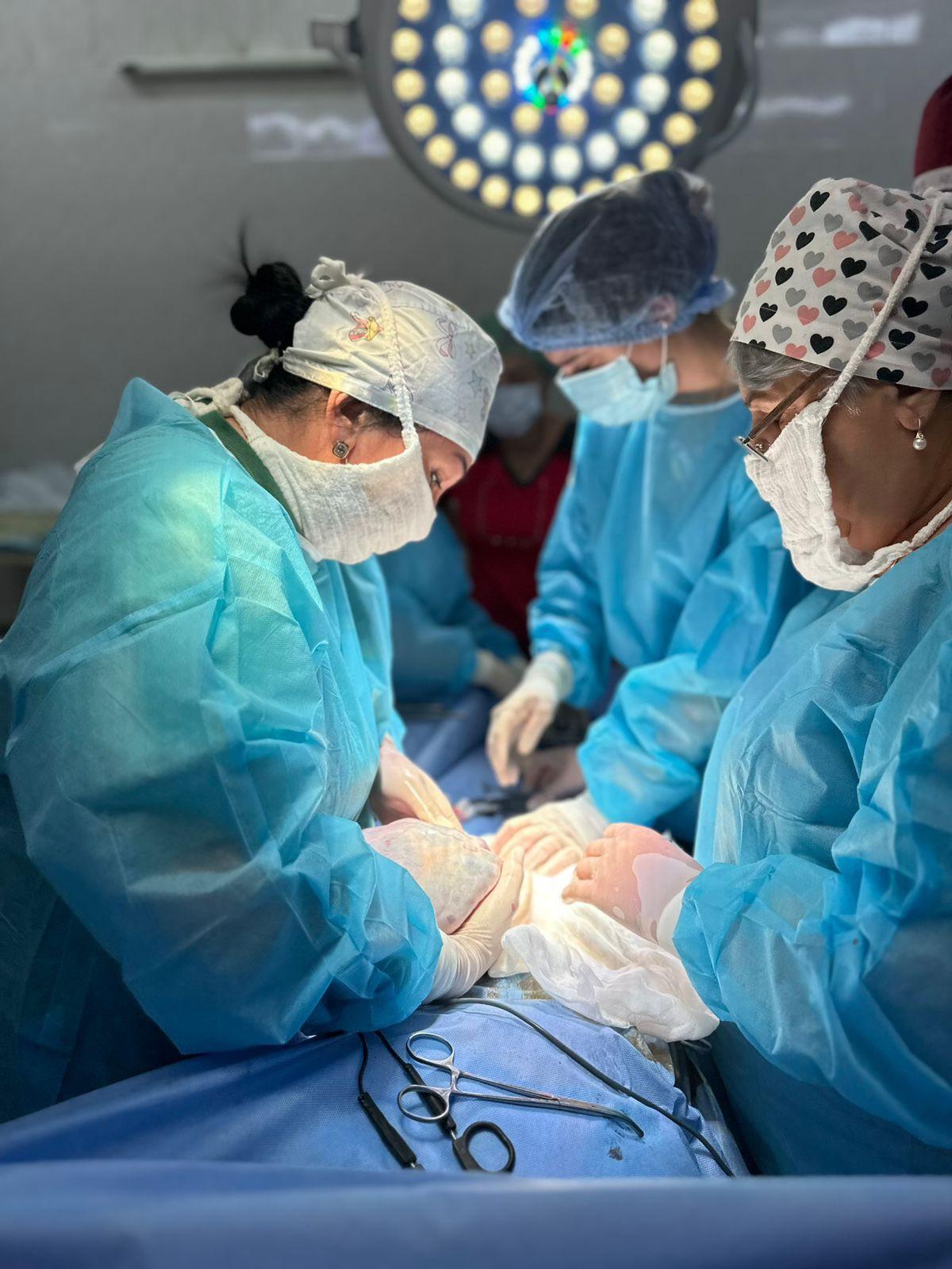 Кістому яєчника вагою 18 кілограм видалили жінці у Вінниці фото 1