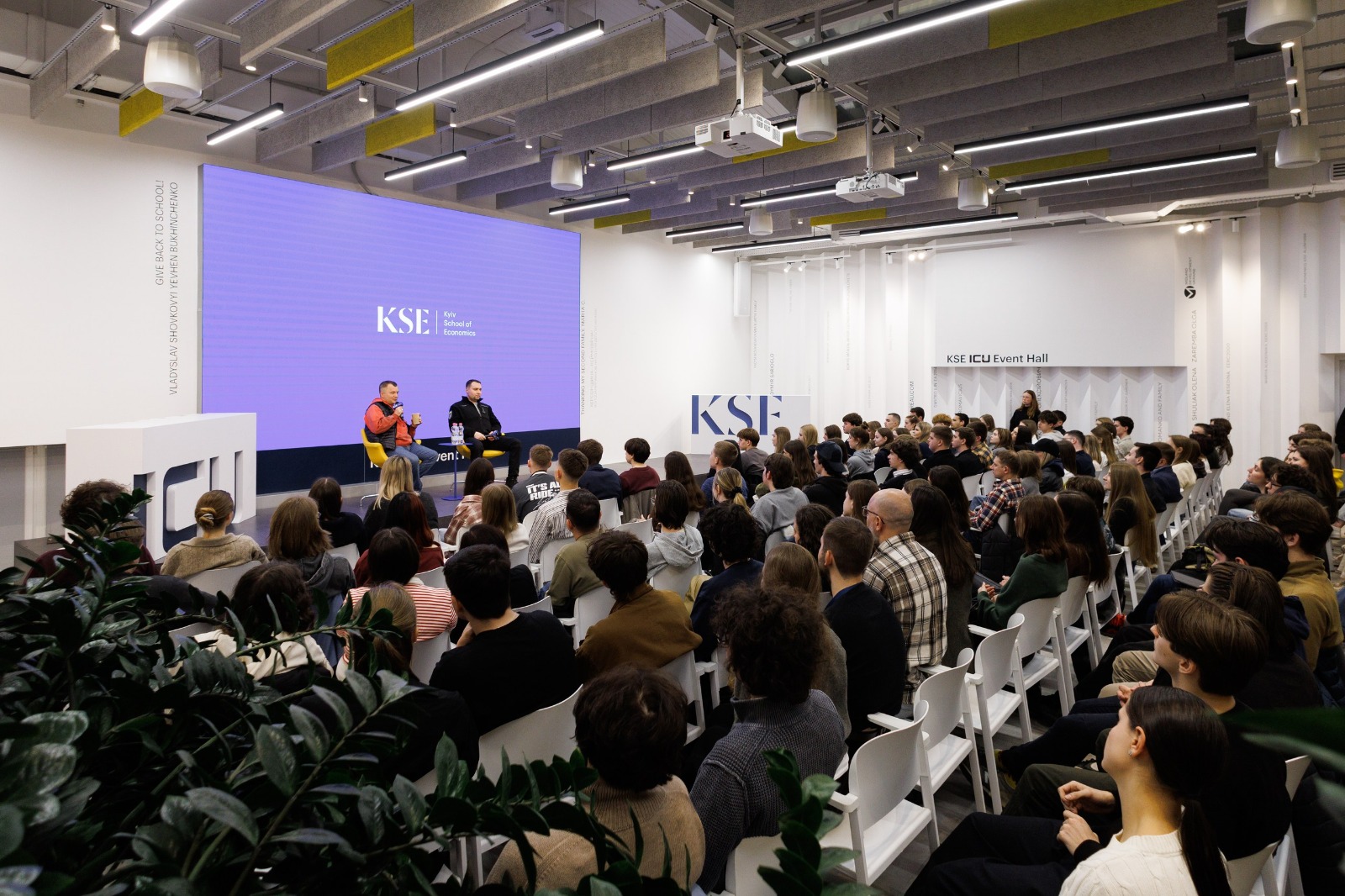 Буданов зустрівся зі студентами: деталі розмови фото 1