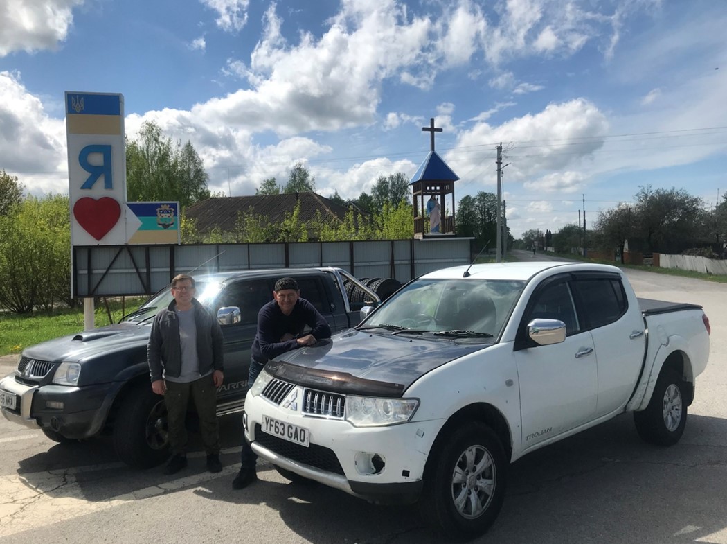 Дві автівки від Атіса Клімовичс – для батальйону «Свобода» та 56-ї бригади